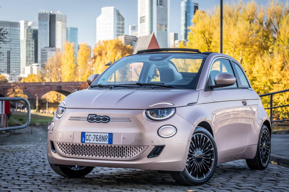 Neuer Fiat 500 als „City Car 2022“ ausgezeichnet